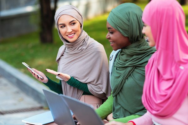 What Are the Key Steps for Developing a Mobile Learning Platform for a Swindon-Based Business School?